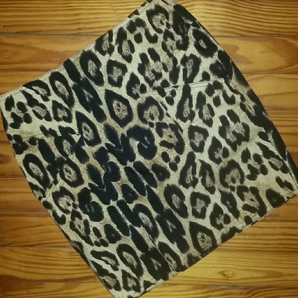 ♥♥MINKPINK  Leapard high waist mini skirt